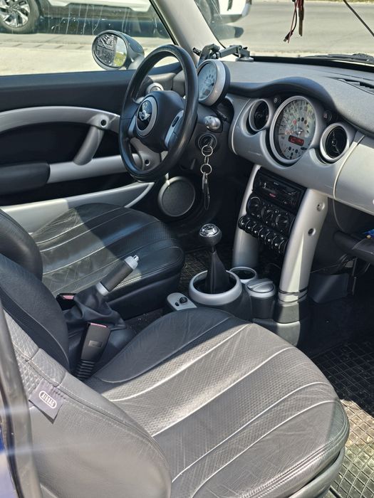 Vând Mini Cooper one