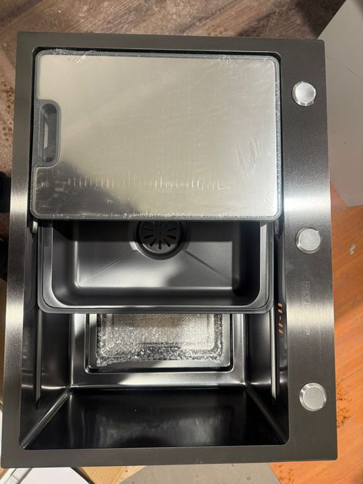 Мойка кухонная с сифоном