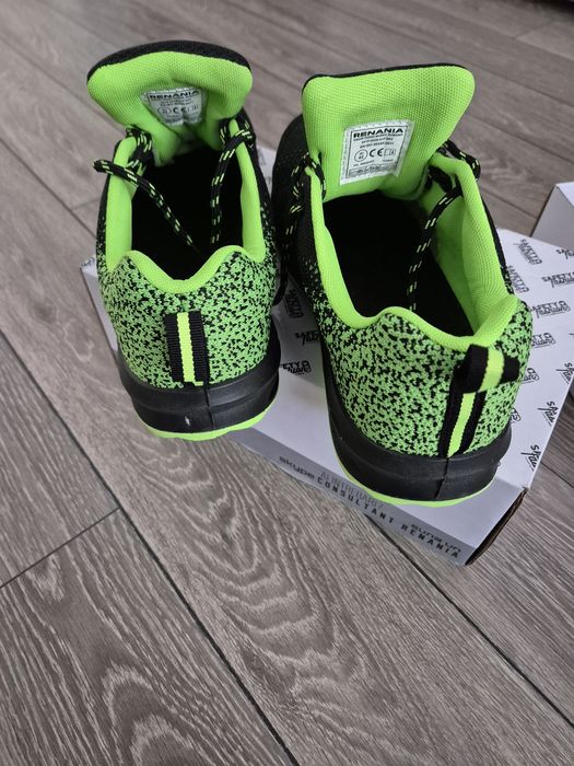 Adidasi protectie Renania