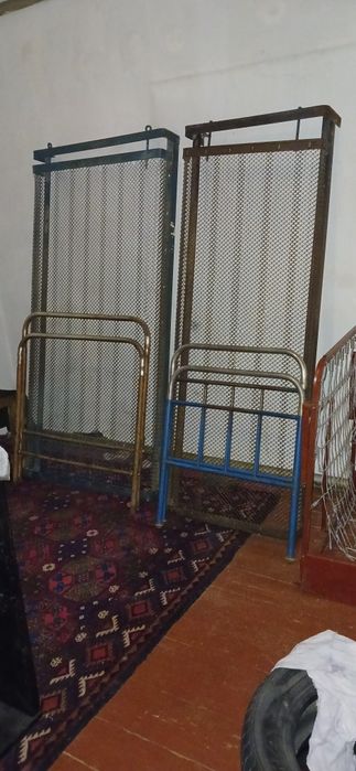 Кровать, продаем