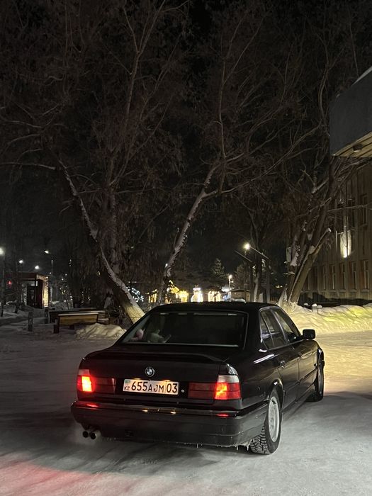 Продам BMW E34 520I