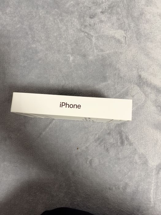 Iphone 18 pro burgundy