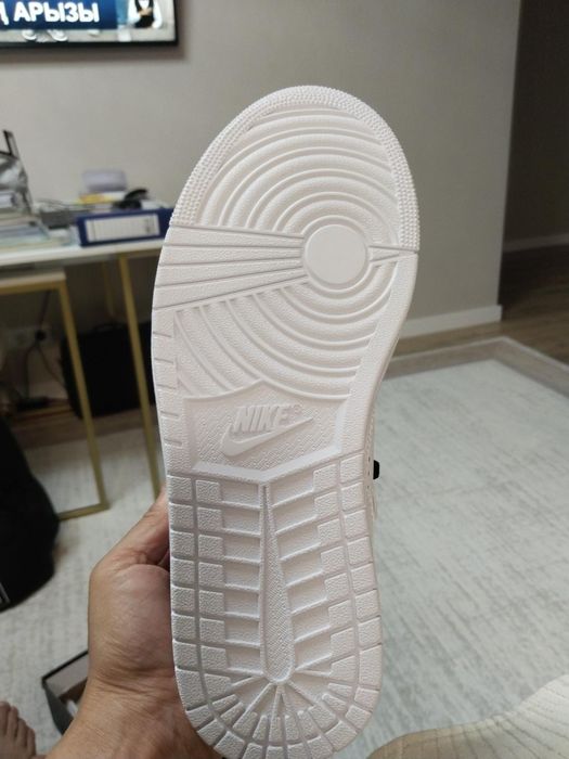 Nike Air Jordan Access — новые, размер 40.5