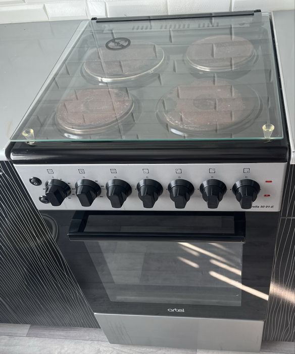 Продам электрическую плиту