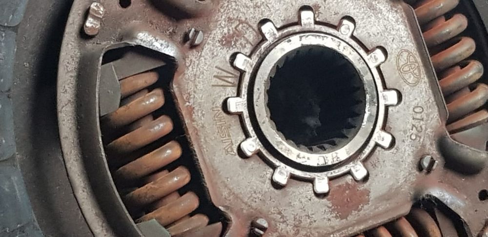 Продам сцепление рав 4