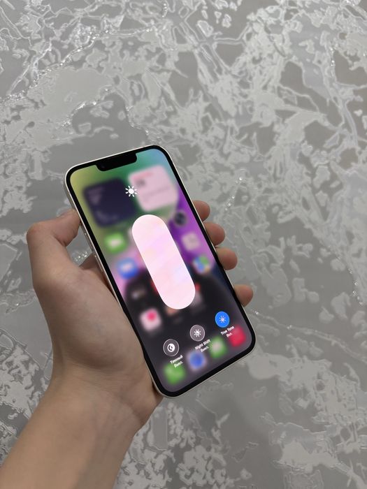 Срочно продам айфон 14