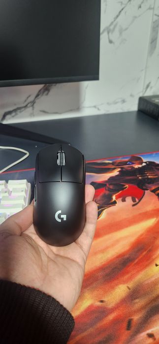 Logitech g pro x superlight sotiladi xolati ideal