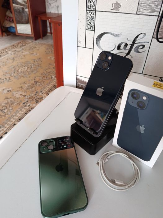 Продам Айфон 13 Память 128