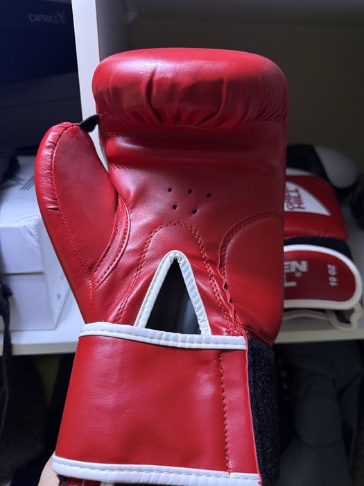 Перчатки боксерские