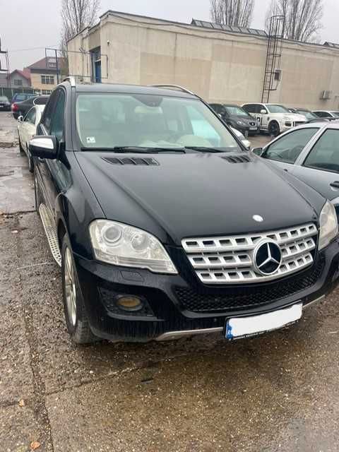 DE VANZARE! Mercedes Benz ML 2010