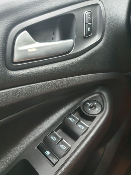 FORD Kuga Automat  Titanium 4x4 Istoric service!