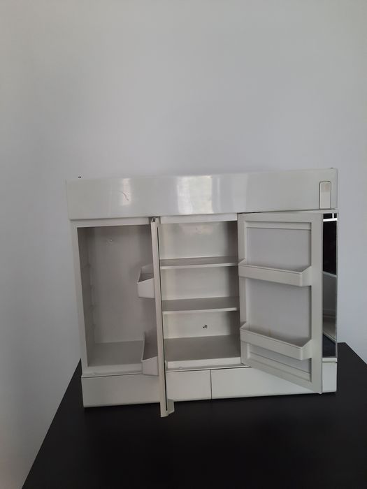 Dulăpior pentru baie