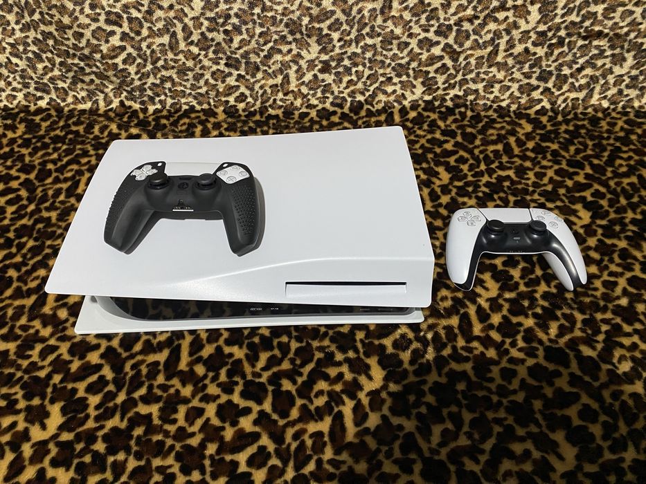 PlayStation5 Дисководная 1 ТБ + 2 DualSense + PS Plus Deluxe + Игры
