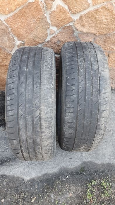 Продам две шины r18