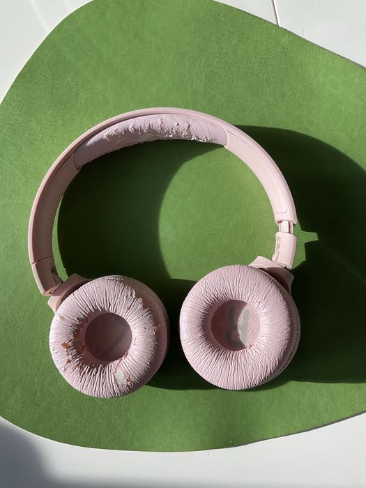 Casti wireless on earJBL 500 BT