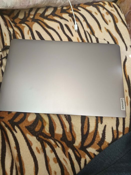 Лаптоп Lenovo New