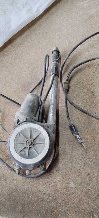 Електрическа антена за радио