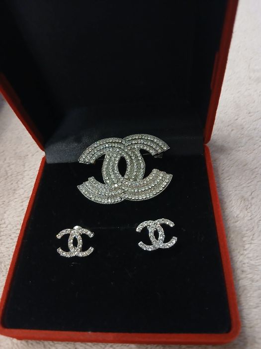 Broșe coco chanel
