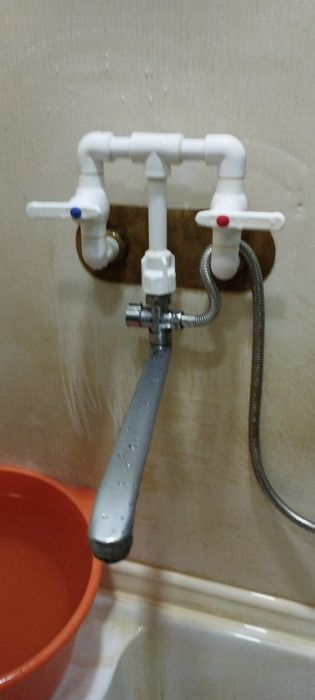 Полка для обуви в прихожей