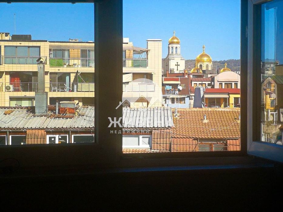 Продава се Тристаен апартамент в Варна, Операта - 108 кв.м за 1412 €/кв.м - Снимка #8