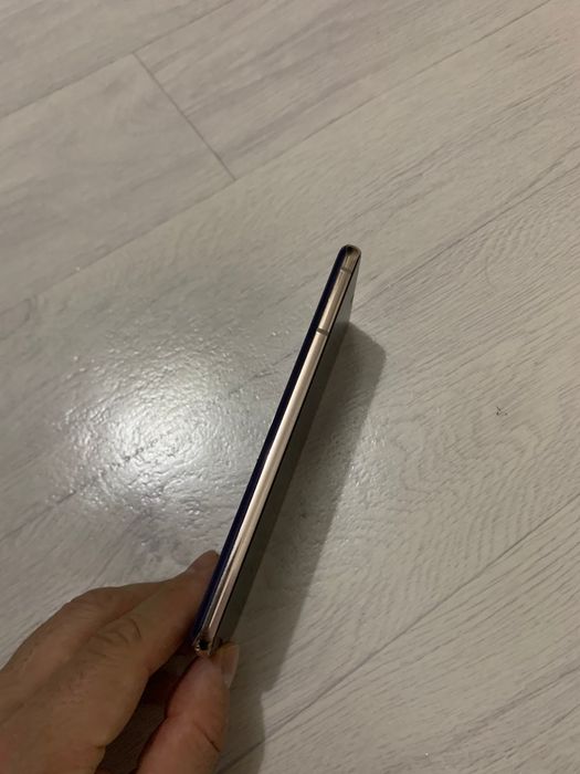 Продается Самсунг s21