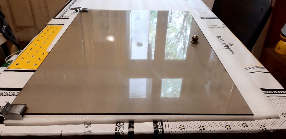 Стъклени вратички  за  шкаф секция