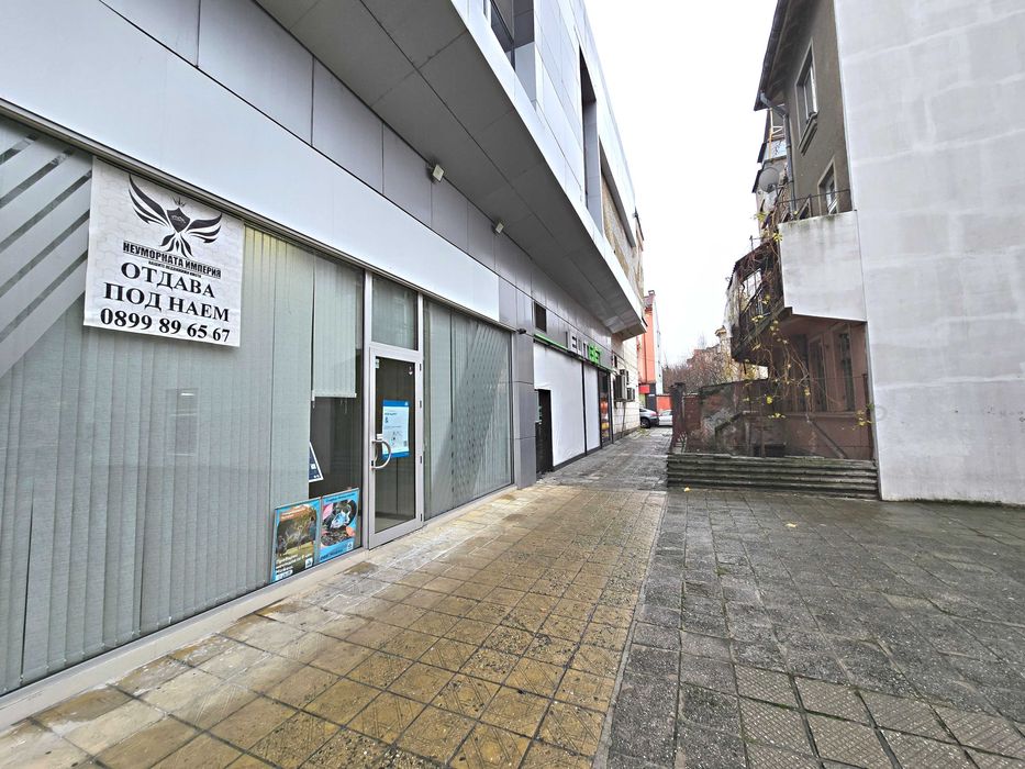 Дава се под наем Офис в Асеновград - 80 кв.м за 1055 € - Снимка #12