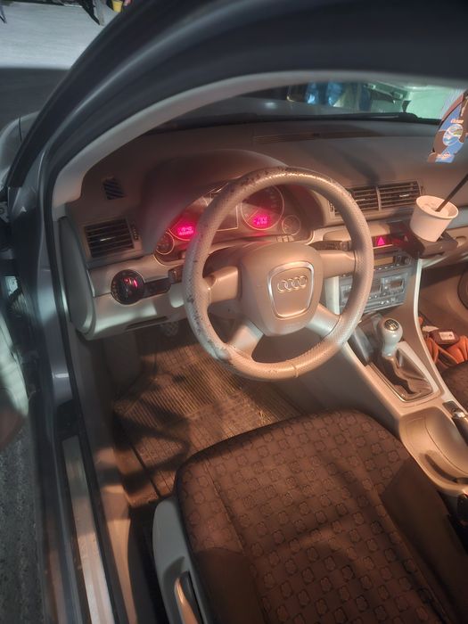 Vand sau schimb audi a 4