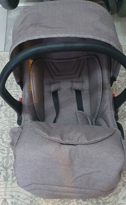 Продам коляску teknum