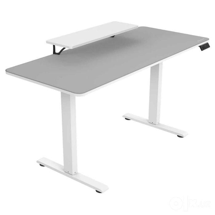 Игровой стол Cougar E-Star 140 с электроподъёмом — чёрный / белый