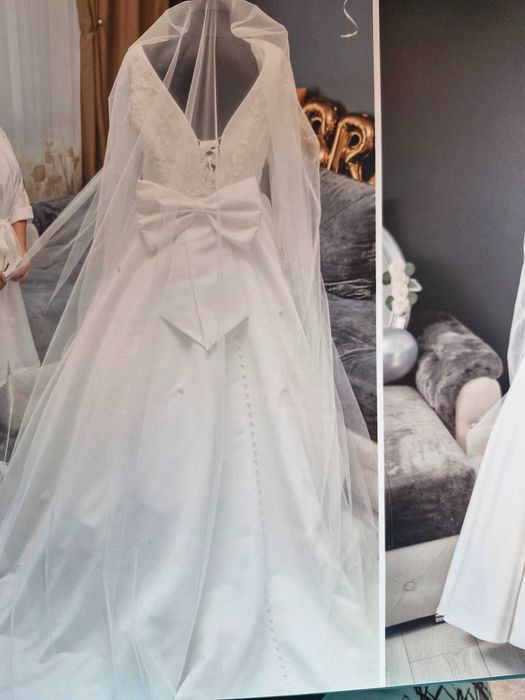 Vand rochie de mireasa