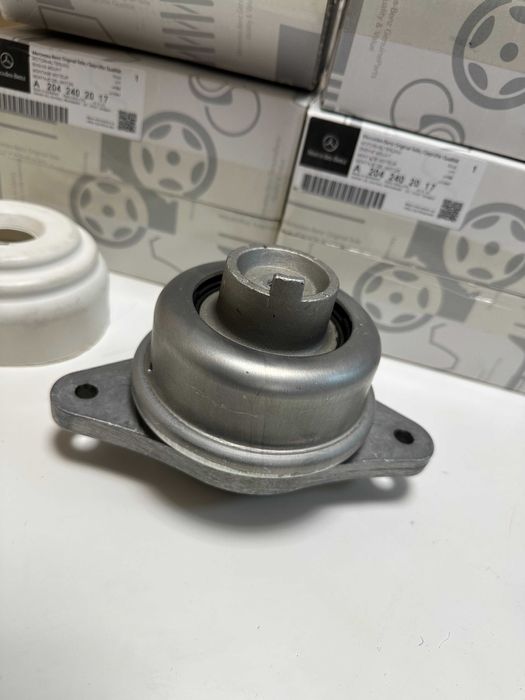 Оригинален тампон мерцедес за двигател w221/w204 /S/C/E/GLK и др.