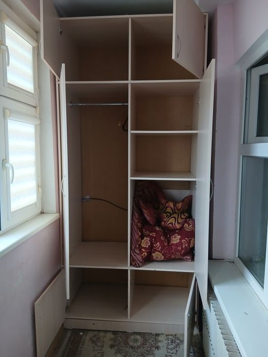 Продаётся Шкаф в хорошем состояний