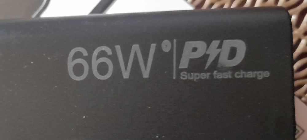 Baterie externa 20000mA powerbank incarcare fast charge 66w , afisaj