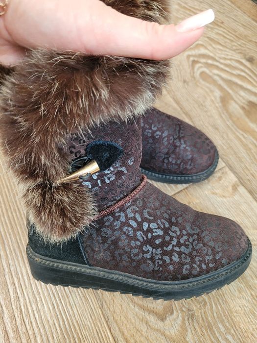 Продам детские сапоги для девочкики