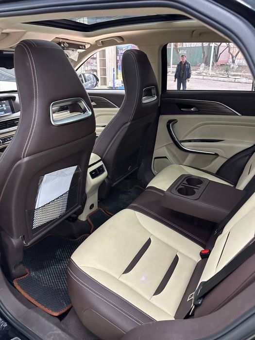 Bestune FAW T77 Luxury Full pozitsiya