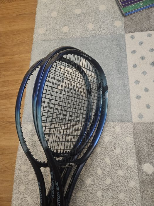 Yonex EZONE 100  Stare f buna Maner 3
