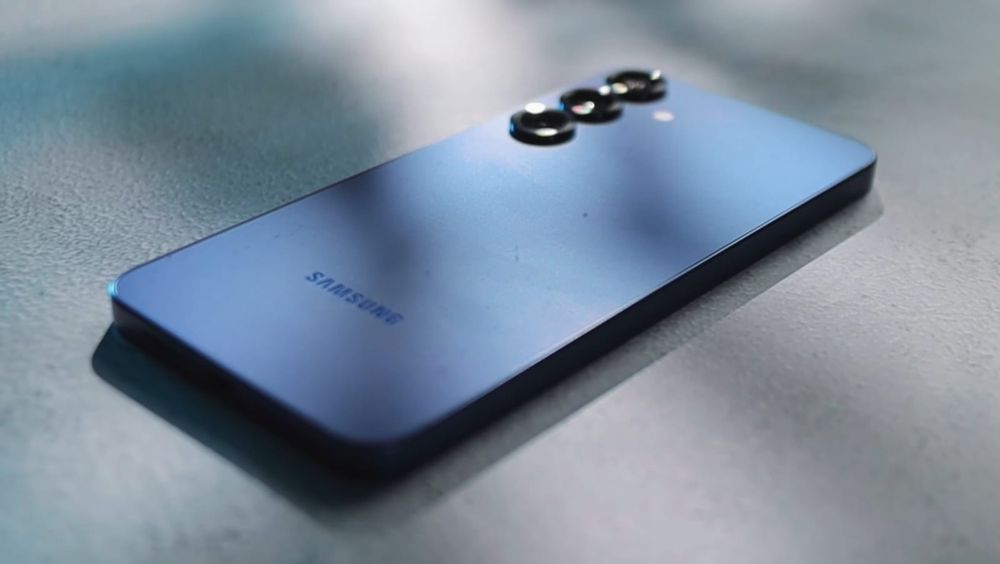 SAMSUNG  S 25+ .
