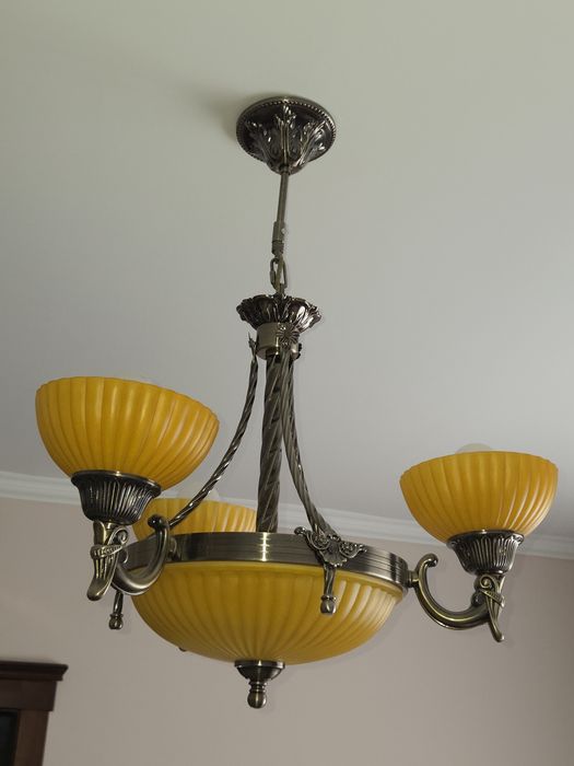 Lustră camera de zi