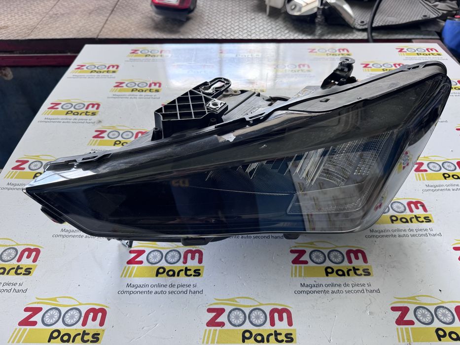 Far stanga Seat Leon 4 2020-2026
