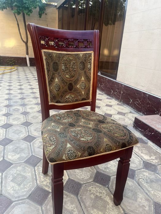 Стулья для гостиной