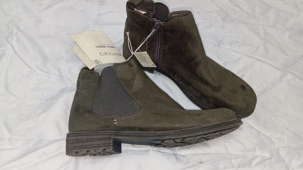 Ниски боти, 40 номер