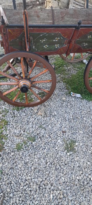 Изрисувана каруца