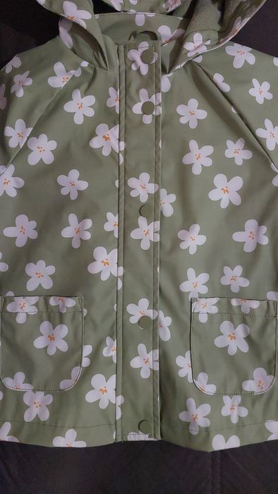 Гумирано яке  (дъждобран) LC Waikiki , 5-6г