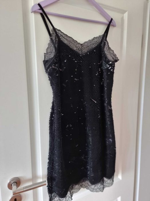 Rochie guess, cu paiete