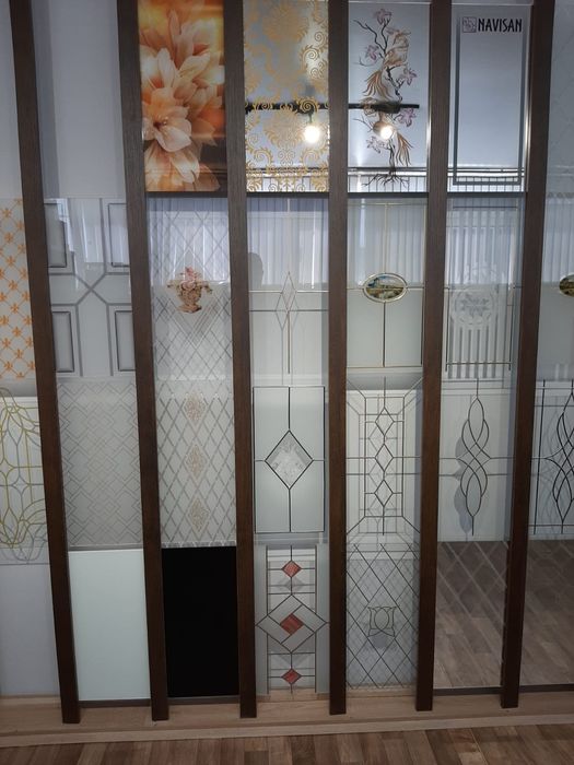 Замена разбитого стекла, зеркало,стеклопакета. Замена стекла на двери