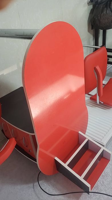 Продаётся мебель салона в отличном состоянии