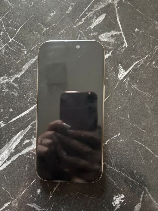 iPhone 16 pro , 128 GB