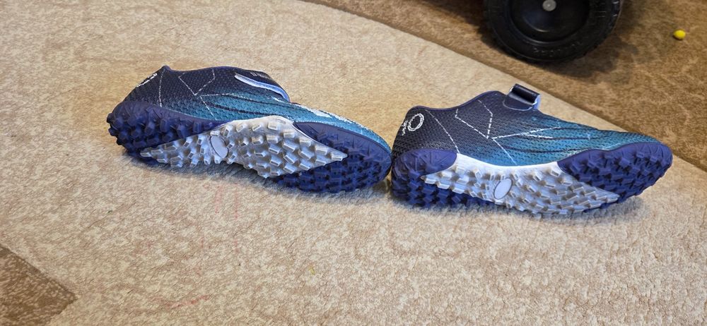 Продам бутсы для мальчика