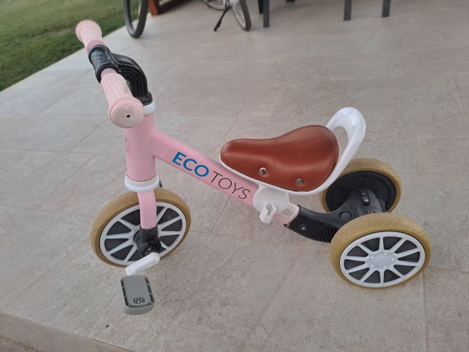 Tricicleta roz, 3 roti